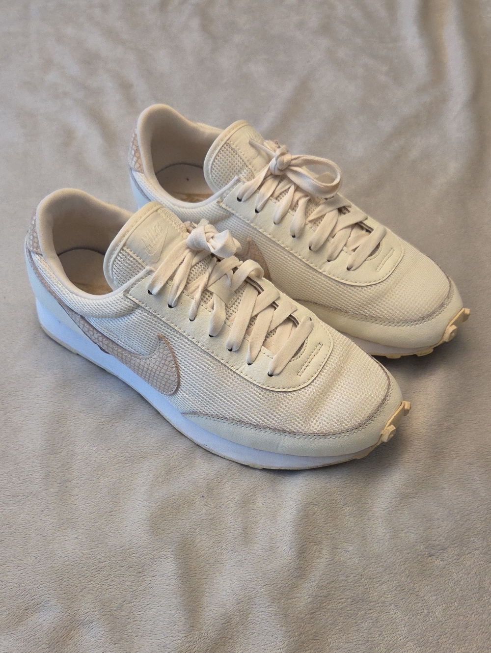 Women's Nike Sneakers, Size 10, Cream